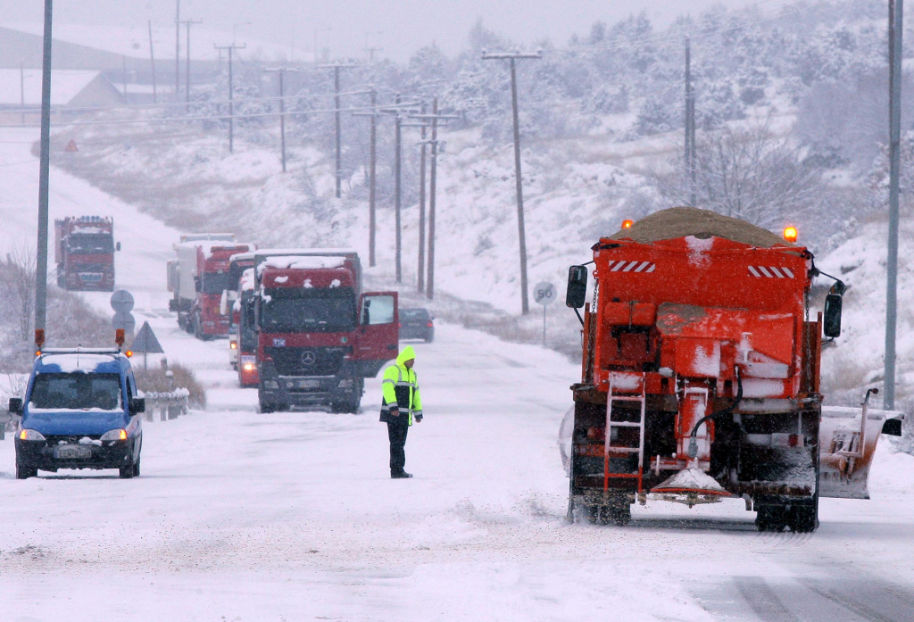 Κακοκαιρία Μπάρμπαρα: Πού εστάλη μήνυμα από το 112, ποια μέτρα αποφασίστηκαν