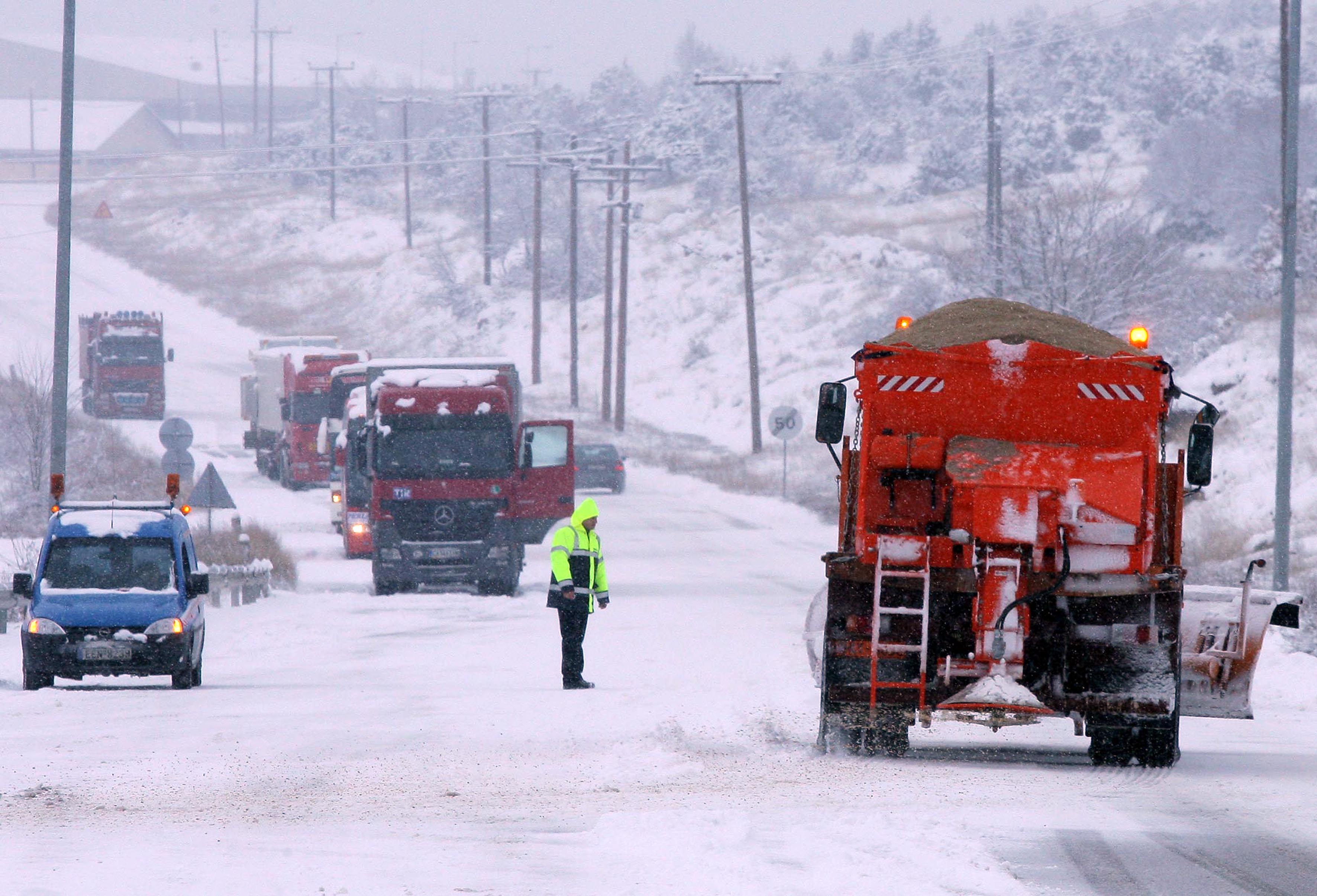 Κακοκαιρία Μπάρμπαρα: Πού εστάλη μήνυμα από το 112, ποια μέτρα αποφασίστηκαν