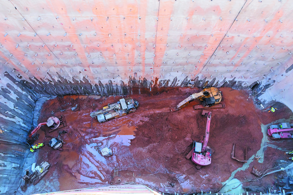 Ο μετροπόντικας σκάβει ξανά  την Αθήνα