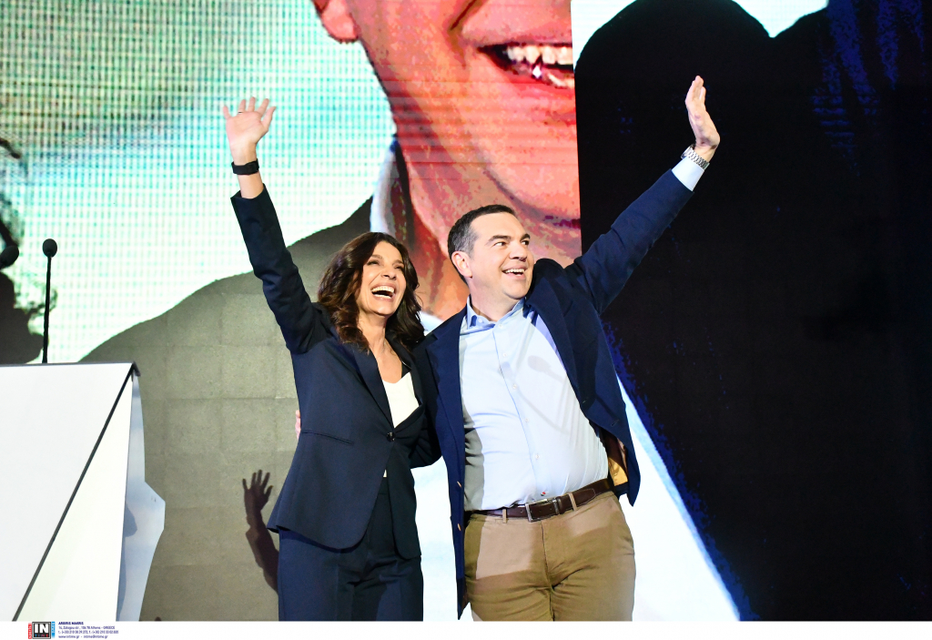 Πόπη Τσαπανίδου: «Πρόεδρε έλα με φόρα» – Γλεντάει το twitter