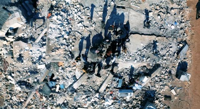 Σεισμός στην Τουρκία: Γιατί τα κτίρια έπεσαν σαν τραπουλόχαρτα – Τι είναι το «pancake collapse» | tovima.gr
