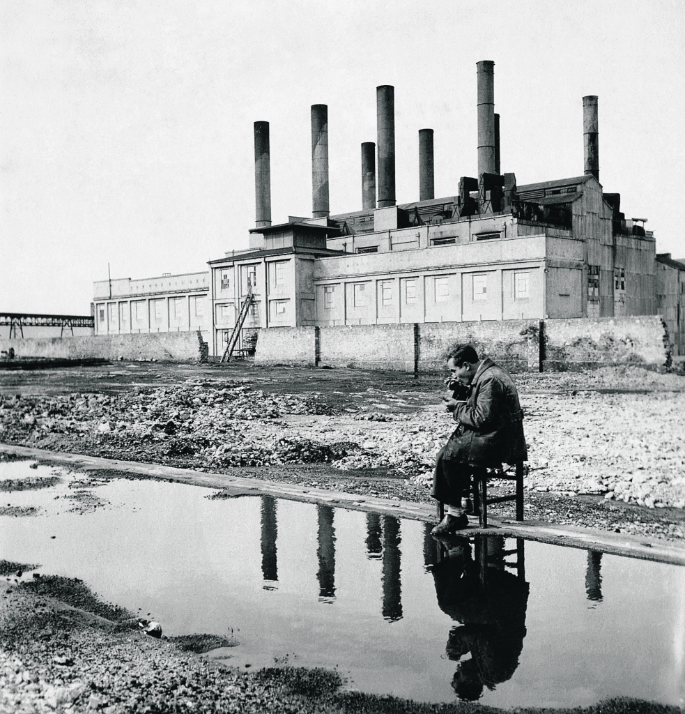 «Δεύτερη ζωή» για τις φάμπρικες του Πειραιά