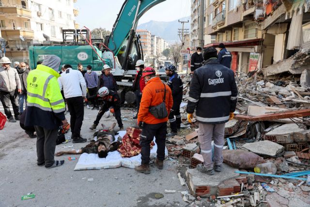 Σεισμός: Δραματική αύξηση νεκρών σε Τουρκία και Συρία – Πάνω από 15.000 ο τελευταίος απολογισμός