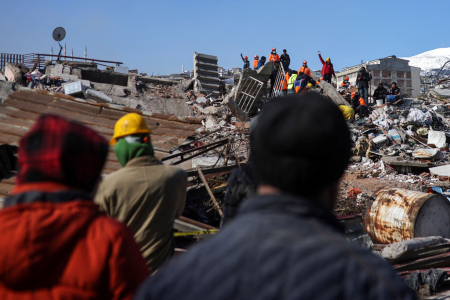 Σεισμός στην Τουρκία: Σχεδόν 20.000 οι νεκροί – Επί ποδός τα σωστικά συνεργεία