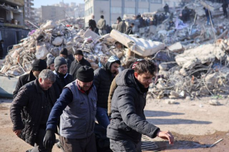 Σεισμός στην Τουρκία: Ευχαριστεί την Ελλάδα για την ανθρωπιστική βοήθεια η τουρκική πρεσβεία