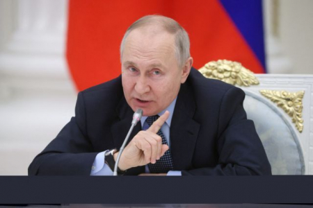 Βλ. Πούτιν: Διάγγελμα προς τον ρωσικό λαό στις 21 Φεβρουαρίου