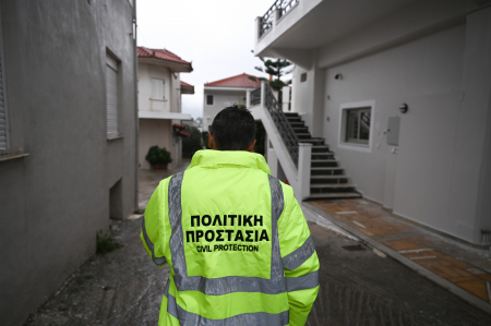 «Καμπανάκι» από Συνολάκη για τα κτήρια στην Ελλάδα: «Να γίνουν άμεσα έλεγχοι»