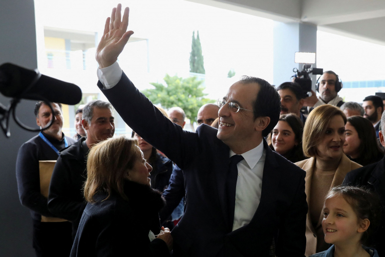 Εκλογές στην Κύπρο: Αντίστροφη μέτρηση για τον δεύτερο γύρο