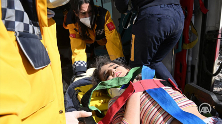 Σεισμός Τουρκία: Βγήκαν ζωντανές 178 ώρες μετά 6χρονη και 70χρονη