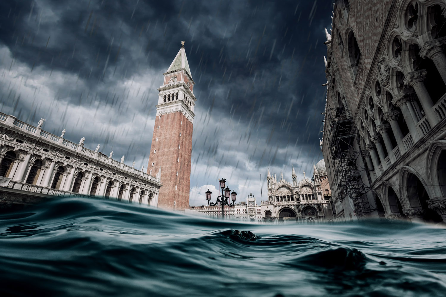 Βενετία, Η μάχη με τον χρόνο