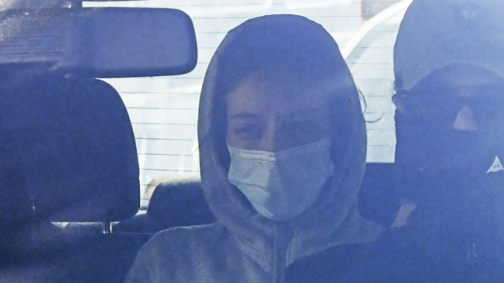 Κολωνός: Την ενοχή της μητέρας για μαστροπεία πρότεινε η εισαγγελέας