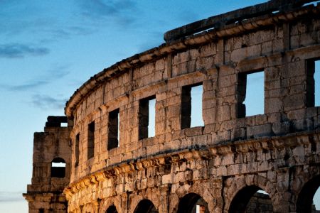 Ρωμαϊκό μπετόν: Πώς επουλώνει τις ρωγμές του – Η αντοχή στον χρόνο