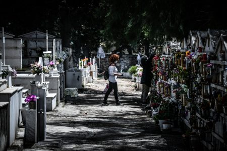 Νεκροταφεία: Ο Γολγοθάς για την εύρεση χώρου ταφής – Υψηλές τιμές και μεγάλη αναμονή