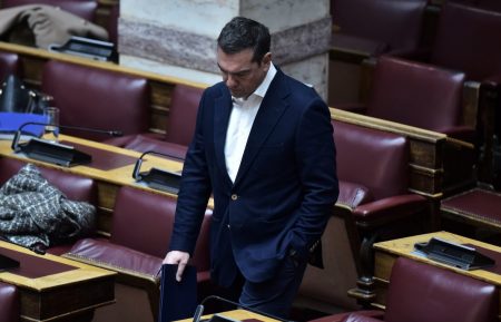 Τσίπρας: Μετωπική με Μητσοτάκη – Ανοιγμα στους νέους