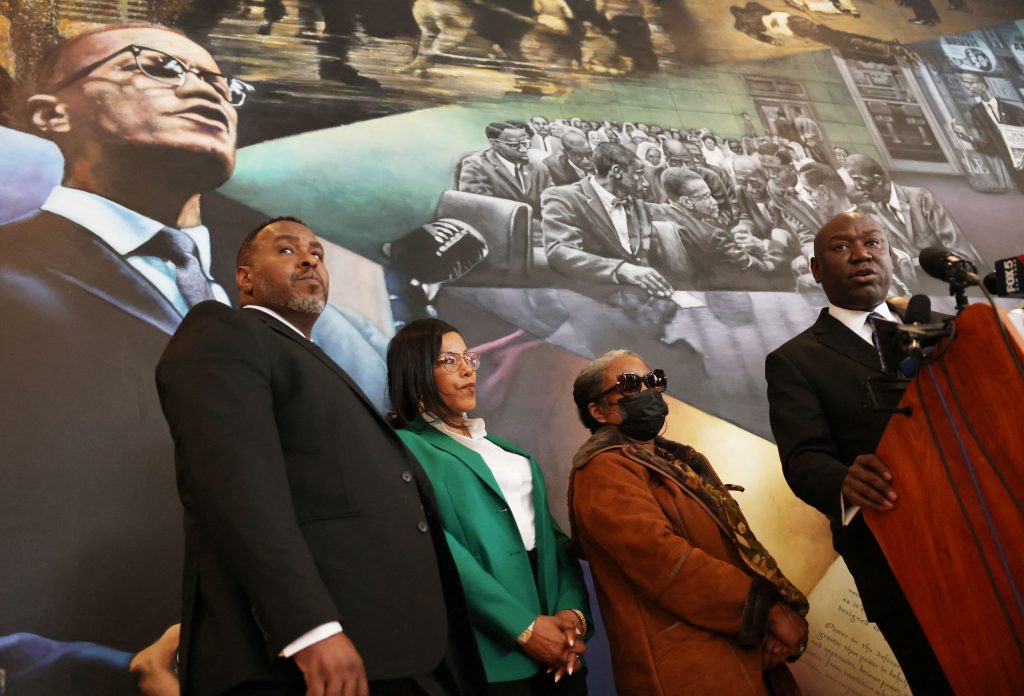 Οι κόρες του Malcolm X μηνύουν FBI, CIA και την αστυνομία της Νέας Υόρκης