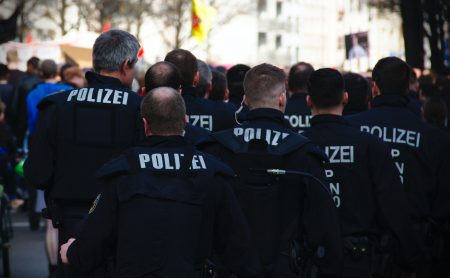 Επεισόδια στη Φρανκφούρτη πριν το ματς Άιντραχτ-Νάπολι – 9 συλλήψεις