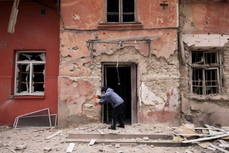 Ένας χρόνος πόλεμος: Όσα έζησε ένας φωτορεπόρτερ του Reuters στην Ουκρανία