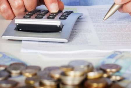 Πώς εργοδότες και ασφαλισμένοι γλιτώνουν από τα χρέη του ΕΦΚΑ
