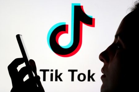 Κομισιόν: Ζητάει από τους υπαλλήλους της να διαγράψουν το ΤikTok