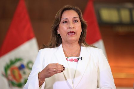 Περού: Σε διπλωματική κρίση με το Μεξικό – Ανακαλεί τον πρεσβευτή του