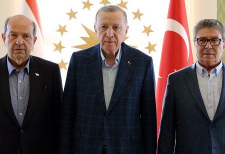 Ερντογάν: Συναντήθηκε με Τατάρ και Ουστέλ στην Κωνσταντινούπολη