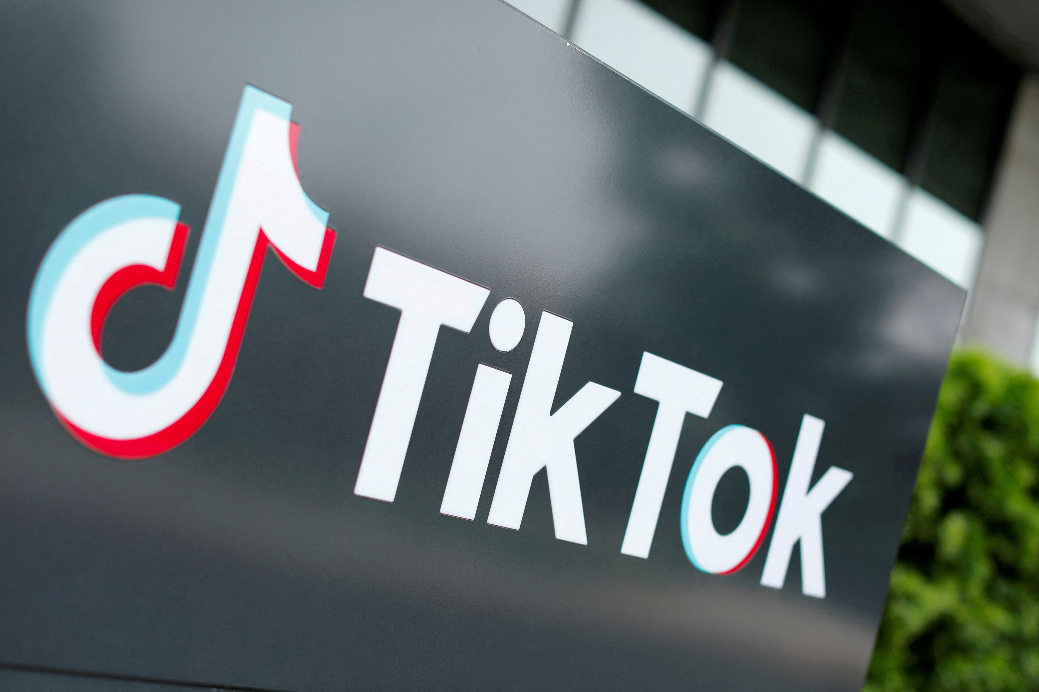 Ευρωπαϊκό Κοινοβούλιο: Απαγορεύει το TikTok στους υπαλλήλους του