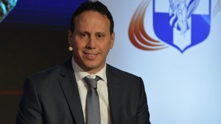 Κεντέρης: Yποψήφια με τη Νέα Δημοκρατία η σύζυγός του, Έλσα Εξάρχου