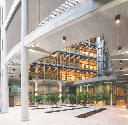 Επενδύσεις €6,5 δισ. και δημιουργία χιλιάδων νέων θέσεων εργασίας