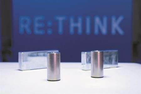 Σε νέα «στέρεα» βάση