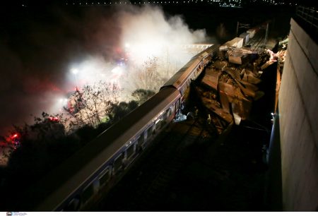 Τέμπη – σύγκρουση τρένων: «Προφανώς έχουμε ανθρώπινο λάθος»