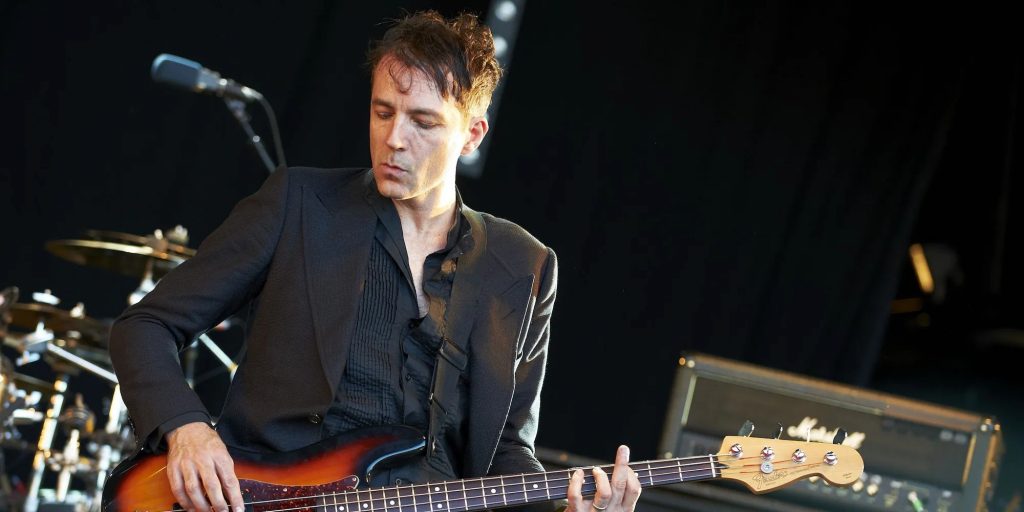 Πέθανε ο μπασίστας του συγκροτήματος Pulp Στιβ Μακέι