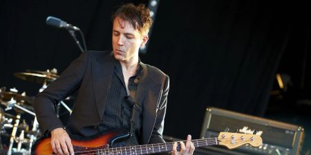 Πέθανε ο μπασίστας του συγκροτήματος Pulp Στιβ Μακέι