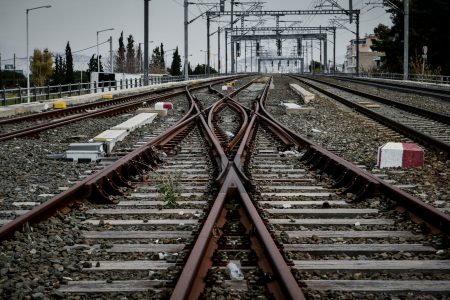 Τέμπη: «Χρειάζονται 10 χρόνια εμπειρίας για να εργαστεί κάποιος στους σιδηροδρόμους» –  Τι είπε ο Θωμάς Χαχάμης