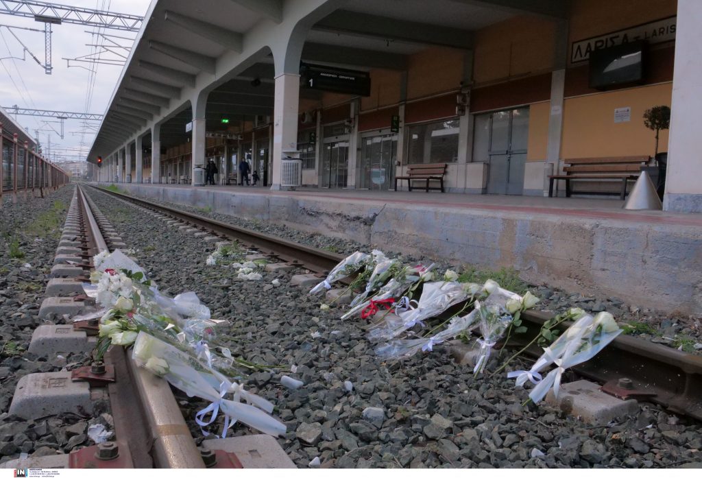 «Θα καταθέσουμε μηνύσεις εναντίον των πολιτικών που οδήγησαν στα φέρετρα παιδιά»