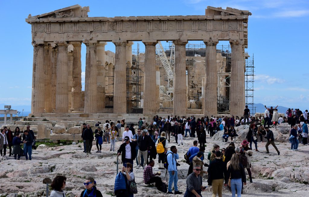 Η Μενδώνη και η Οδύσσεια της Ακρόπολης