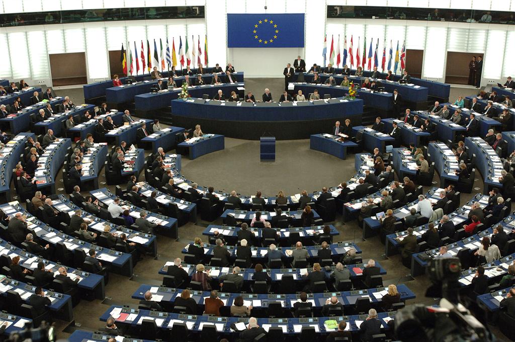 Κυβέρνηση: Αρνείται να συναντηθεί με την Επιτροπή για τις Ελευθερίες του Ευρωκοινοβουλίου