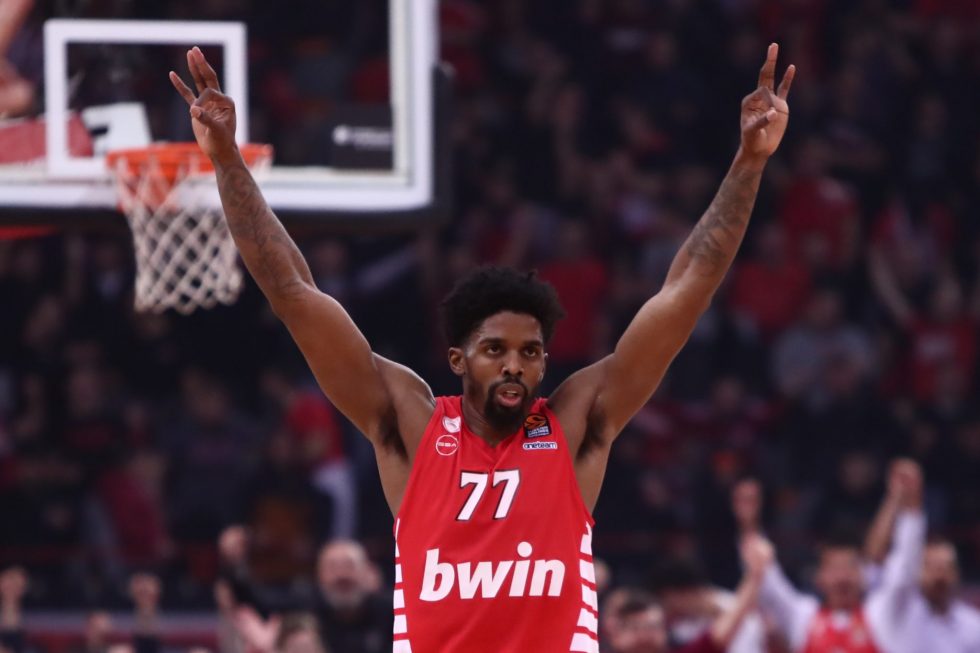 Ολυμπιακός – Μπαρτσελόνα 77-70: Σημαντική νίκη για τους «ερυθρόλευκους»