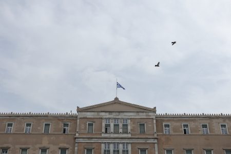 Το Σύνδρομο της Υβρεως και η τραγωδία των Τεμπών