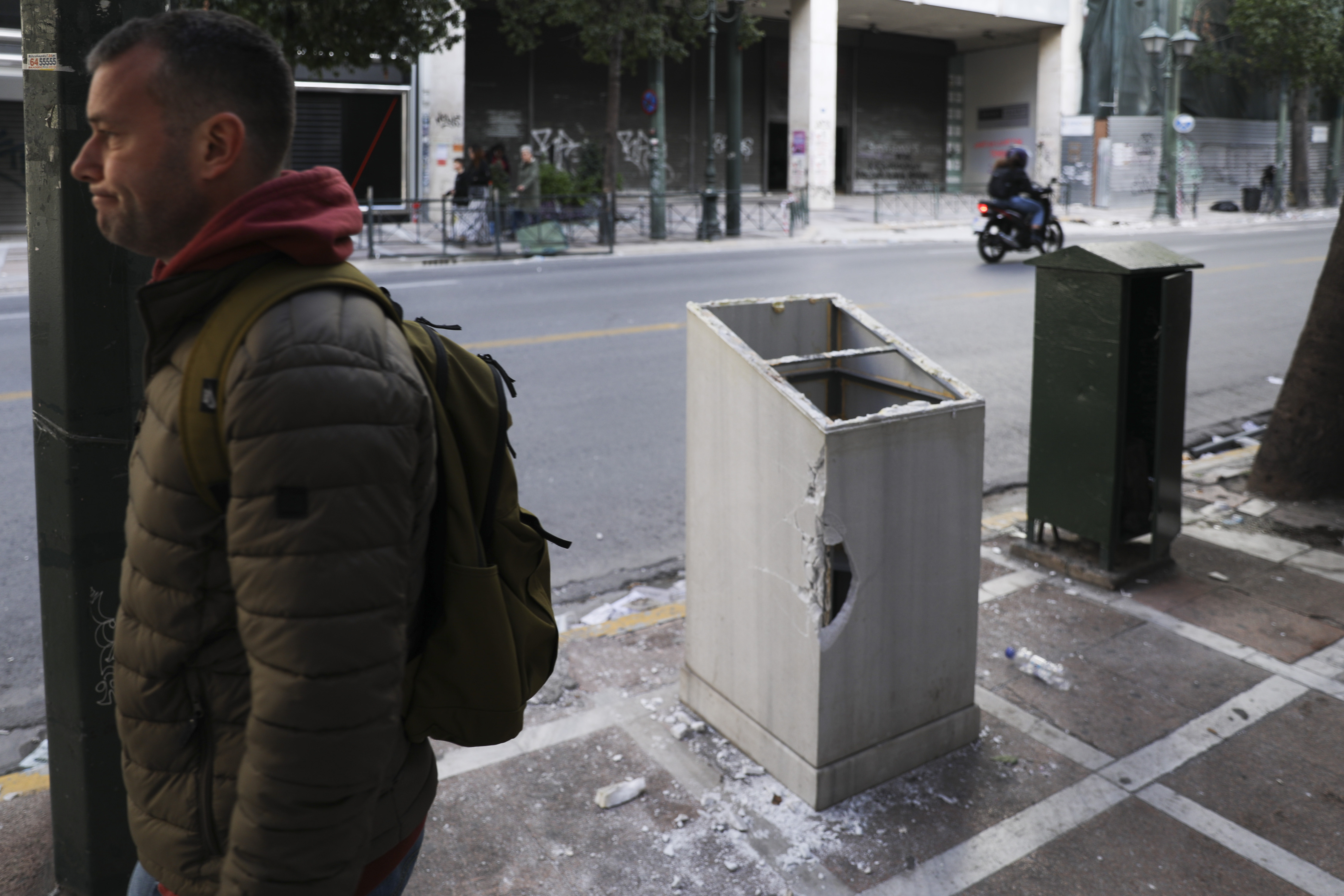 Δήμος Αθηναίων: Αμεση αποκατάσταση του μνημείου της Μαρφίν