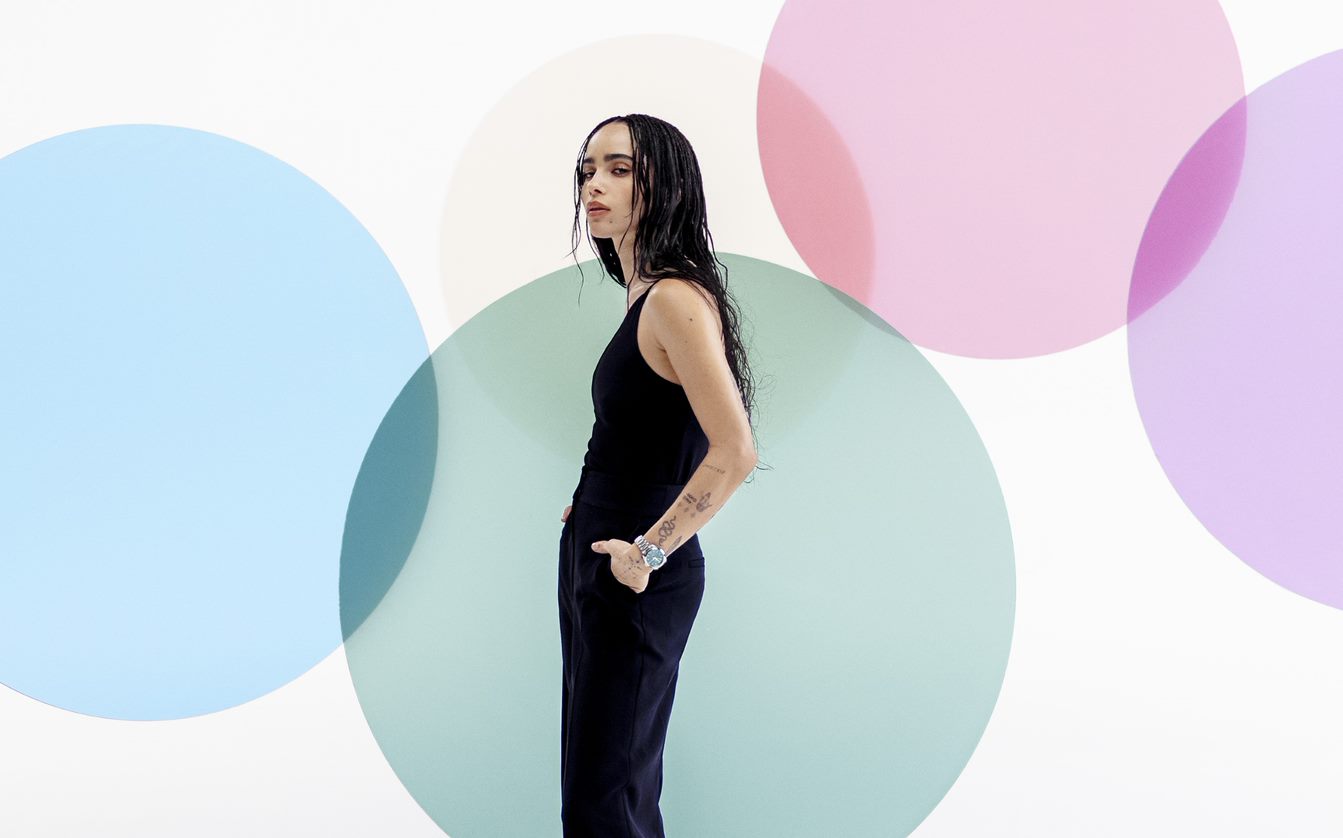 Στη νέα καμπάνια OMEGA Aqua Terra Shades πρωταγωνιστούν οι Kravitz, Dongyu, Redmayne