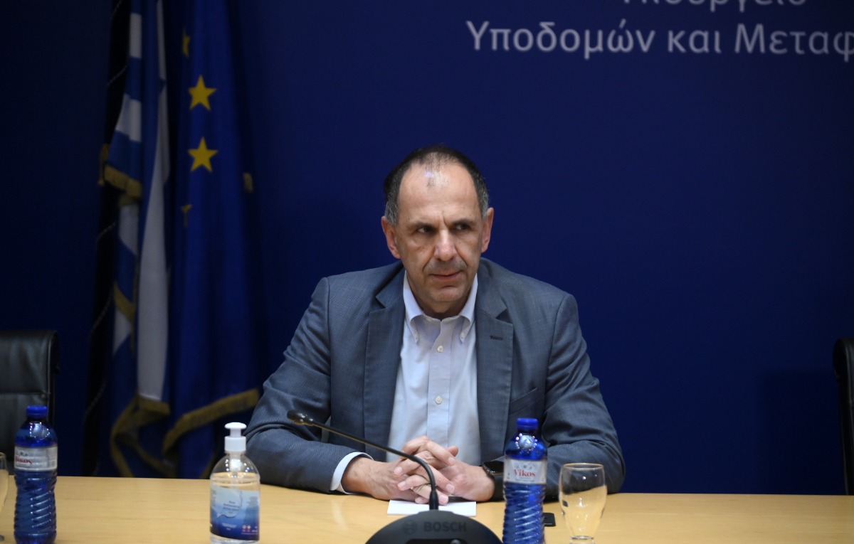 Συνάντηση Γεραπετρίτη με την ΠΟΣ: Συζήτησαν τα μέτρα για ασφαλή επανεκκίνηση των τρένων