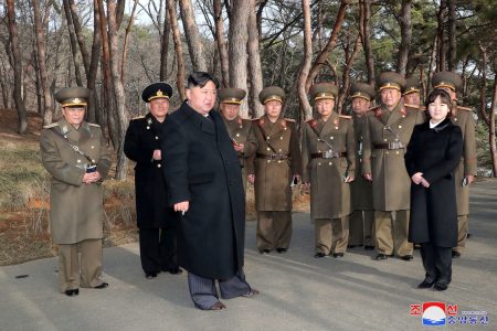 Βόρεια Κορέα: Ο Κιμ ενισχύει τα στρατιωτικά γυμνάσιά του ενόψει ενός «πραγματικού πολέμου»