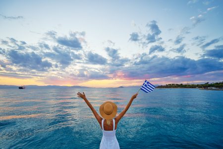 Βρετανική έρευνα: Στα τοπ των προορισμών για συνταξιούχους Ελλάδα και Κύπρος