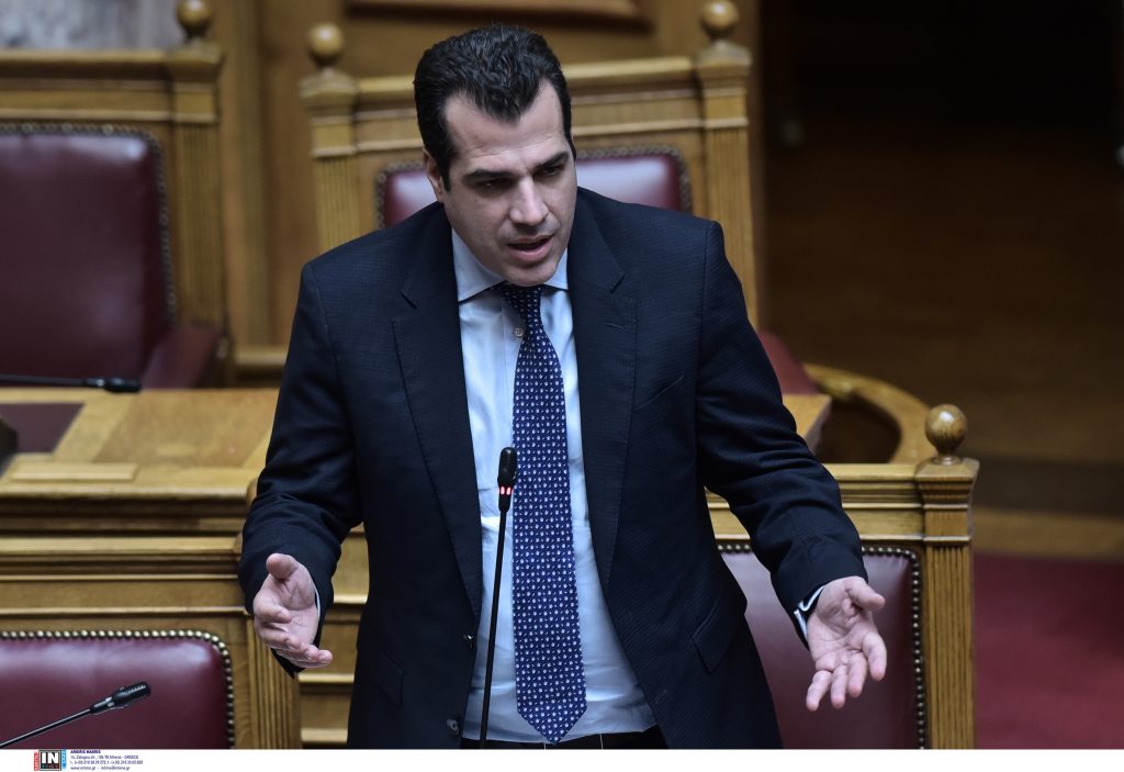 Πλεύρης: «Καταδικάζω την επίθεση κατά του Βαρουφάκη»