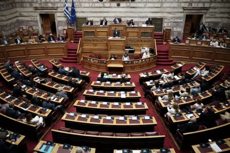 «Δύσκολη η αυτοδυναμία και στις δεύτερες εκλογές στην Ελλάδα»