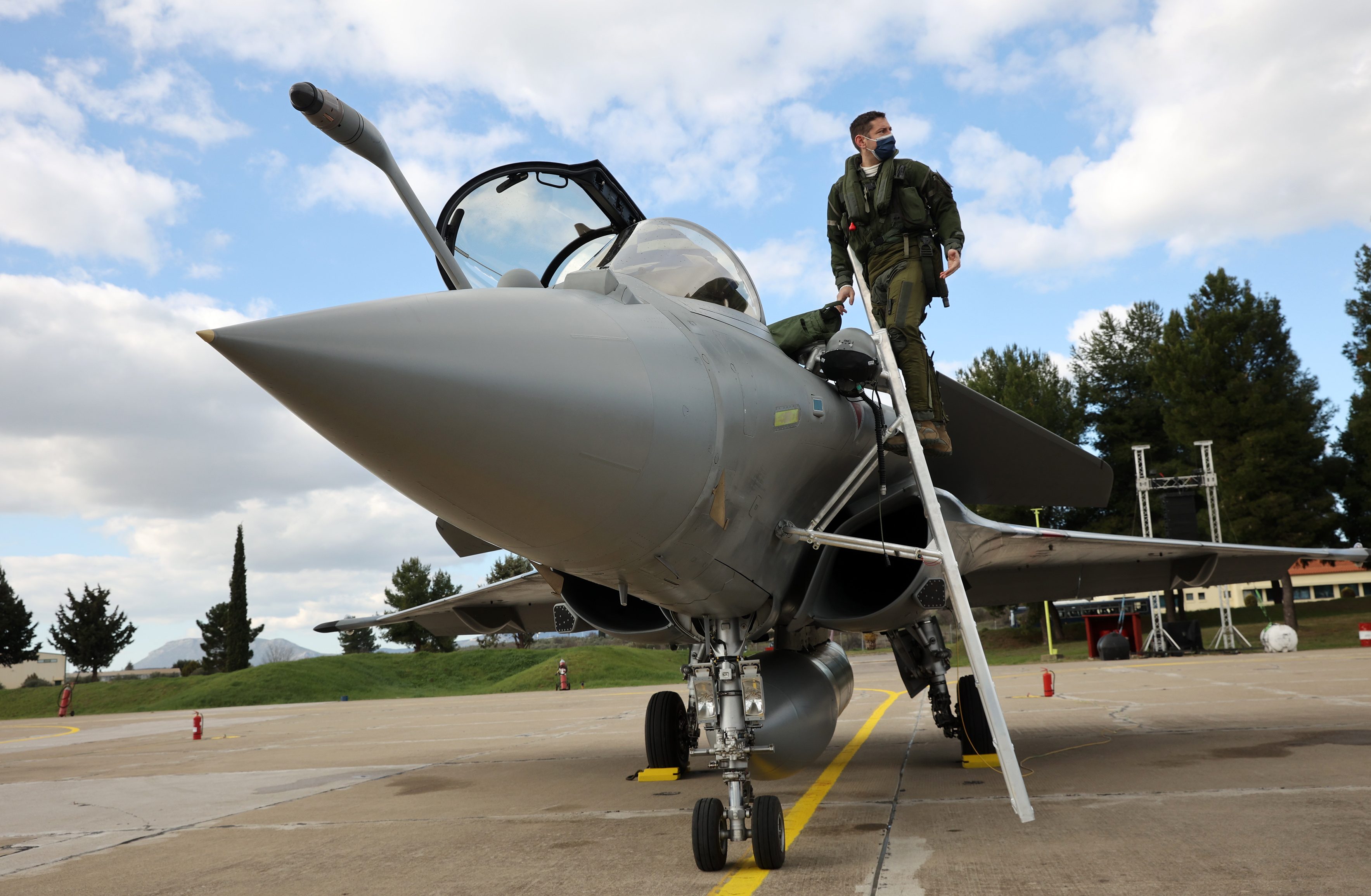 Πολεμική Αεροπορία: Γίνονται 12 τα Rafale και 6 τα Viper – Αναζητούνται C-130