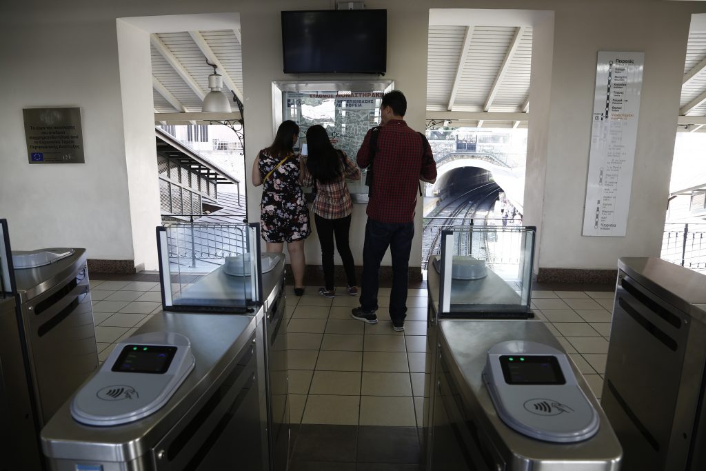 Απεργία: Πώς θα κινηθούν τα λεωφορεία την Πέμπτη – Τι ισχύει με τα σχολεία