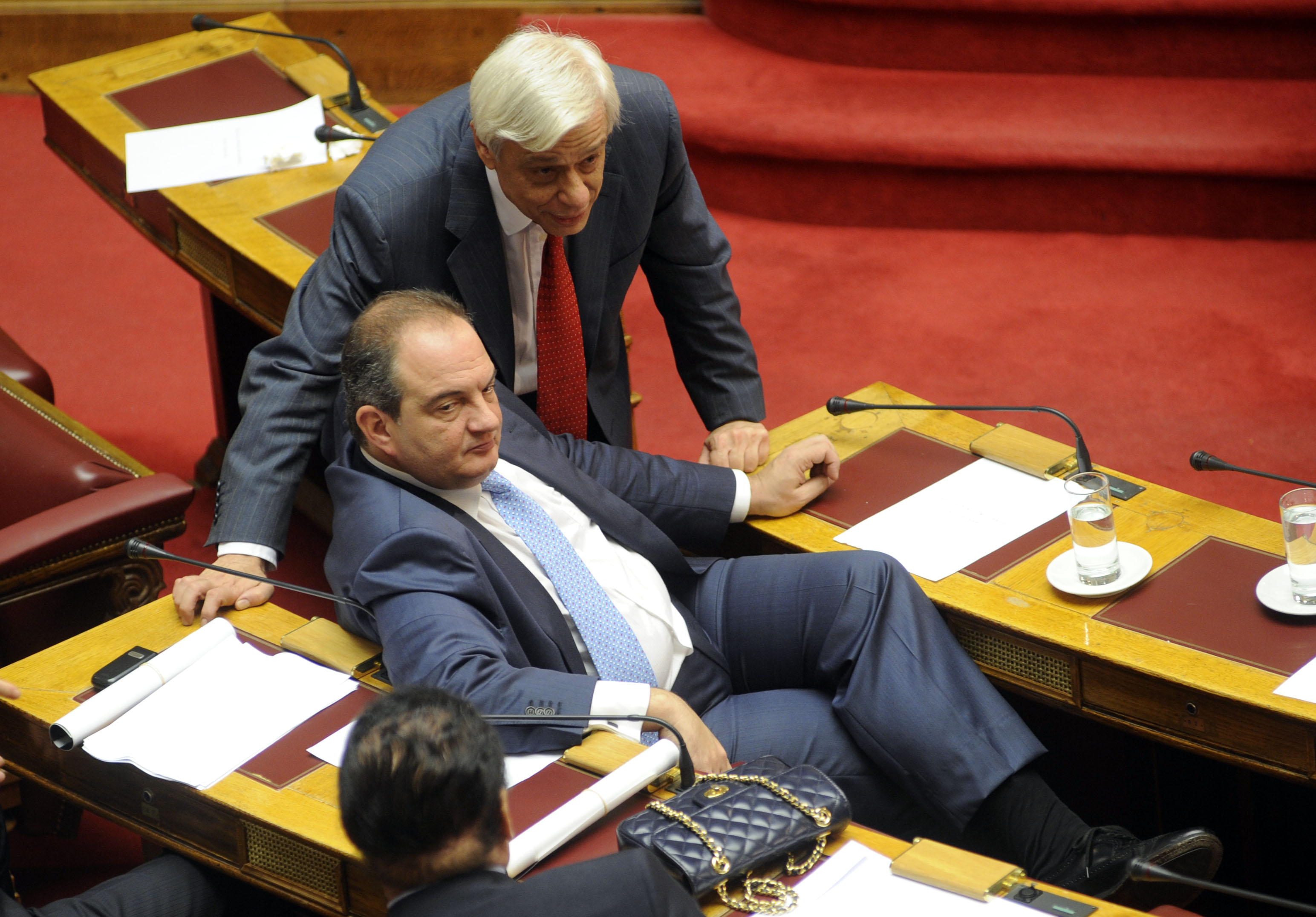 Οι Καραμανλήδες, ο Παυλόπουλος και ο Μιχάλης Λιάπης