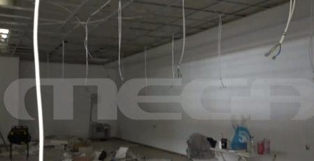 Τέμπη: Εικόνες εγκατάλειψης στο κέντρο τηλεδιοίκησης στη Λάρισα
