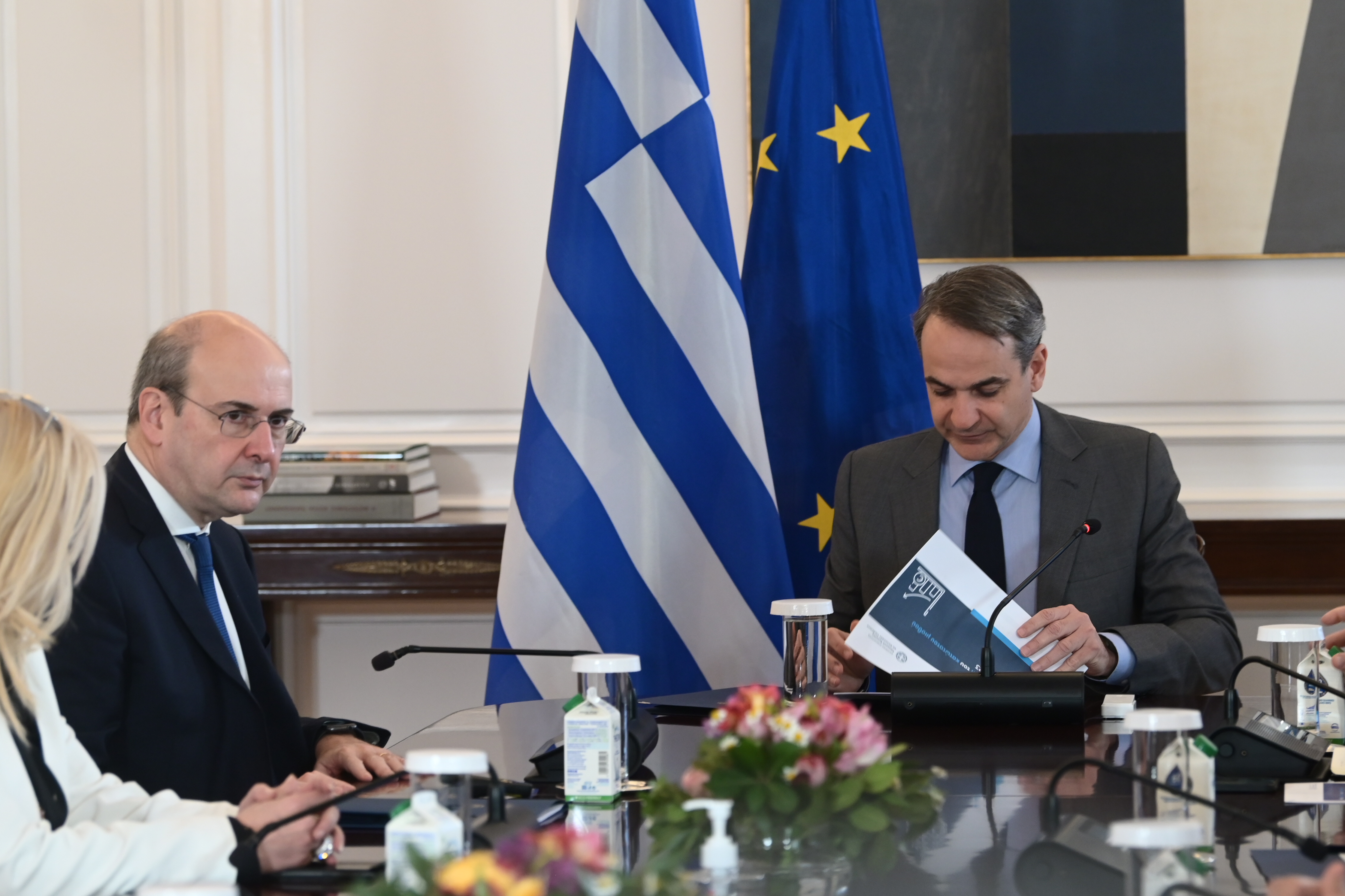 Στα 780 ευρώ ο κατώτατος μισθός από 1η Απριλίου